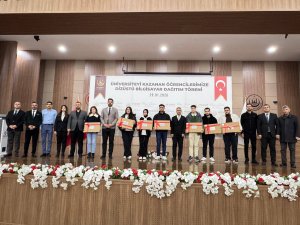 Midyat Belediyesi’nden Üniversiteli Gençlere 250 Dizüstü Bilgisayar