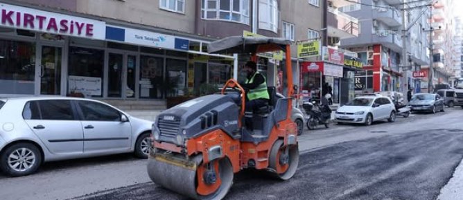 Mardin Büyükşehir Belediyesi’nden Asfalt Seferberliği