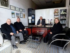 Kıymetli Dostlarımızdan Derneğimize Anlamlı Ziyaret