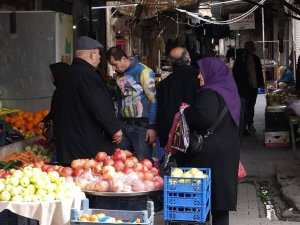 Mardinde Ramazan hazırlıkları için alışveriş yoğunluğu başladı