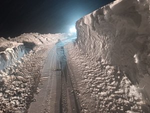 Siirt’te kardan kapanan köylerdeki hastalar hastanelere ulaştırıldı