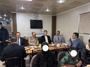 Kaymakam Kaya’dan Yetim Çocuklarla Anlamlı İftar Buluşması