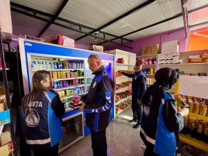 MARKETLERDE SIKI DENETİMLER SÜRÜYOR