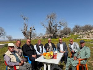 Midyatlı Siyasetçi ve İş İnsanı Seyfettin Alpsoy’dan Ezidi Vatandaşlara Bayram Ziyareti