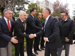 BAKAN YARDIMCISI YAZGI MİDYAT’TA: ÇOK KÜLTÜRLÜ YAPIYA VURGU YAPILDI