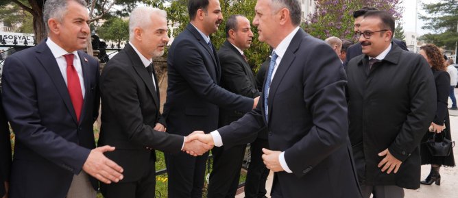 BAKAN YARDIMCISI YAZGI MİDYAT’TA: ÇOK KÜLTÜRLÜ YAPIYA VURGU YAPILDI