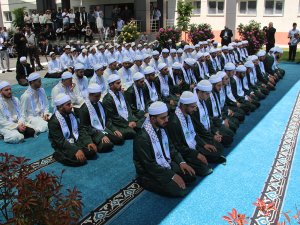 Diyarbakırda 72 talebe icazetlerini aldı