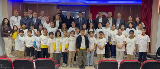 Cumhuriyet İlkokulu’nda Bilim Şenliği Coşkusu