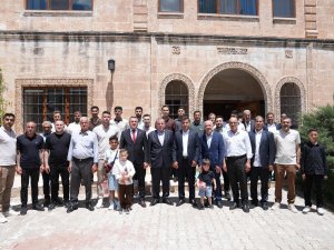 Midyat’ta Bayramlaşma Geleneği Şahinler Konağı’nda Yaşatılıyor