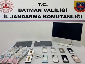 Batmanda bahis şebekesine darbe: 125 milyon TLlik para trafiği tespit edildi