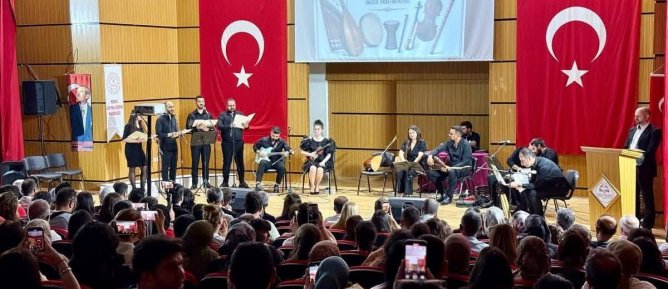 MÜZİĞİN EVRENSEL DİLİ MİDYAT’TA YANKILANDI