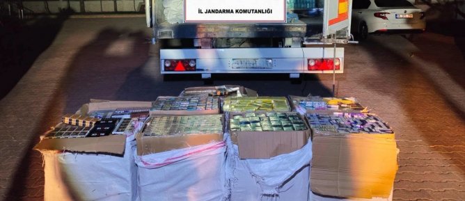 MARDİN’DE KAÇAKÇILIK ŞEBEKESİNE DARBE!