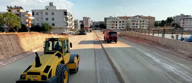 BAĞLAR’DA ASFALT MESAİSİ TAMAMLANDI