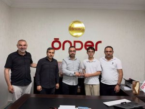 Mardin Önder Derneği LGS Türkiye Birincisi Mehmet Efe Arslanhanı Ağırladı