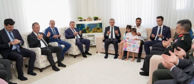 15 TEMMUZ GAZİSİ HALİT AY VE AİLESİNE ANLAMLI ZİYARET