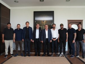 MARDİN 1969 SPOR YÖNETİMİNDEN BAŞKAN VEYSİ ŞAHİNE ZİYARET