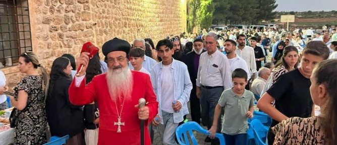 Anıtlı (Hah) Meryem Ana Kilisesi’nde Şahro Buluşması