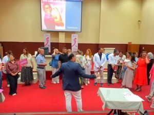 MİDYAT DEVLET HASTANESİNDE KAHKAHA TERAPİSİ ETKİNLİĞİ DÜZENLENDİ