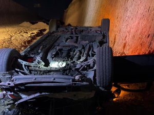 Cizre-Silopi yolunda otomobil uçuruma yuvarlandı