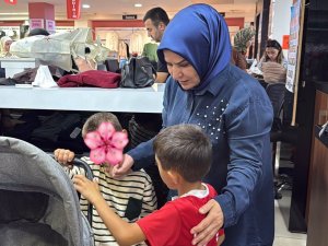 AK Parti Midyat Kadın Kolları’ndan Yetim Ve İhtiyaç Sahibi Çocuklara Destek