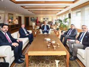 BAŞKAN ŞAHİN’DEN BAKAN ERSOY’A ZİYARET