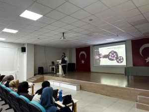 MİDYAT’TA ÖĞRETMENLERE MADDE BAĞIMLILIĞIYLE MÜCADELE EĞİTİMİ