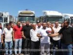 Nakliye ücretlerine tepki gösteren onlarca tır şoförü kontak kapattı 