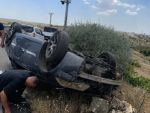 KONTROLDEN ÇIKAN OTOMOBİL TAKLA ATTI, 1 YARALI