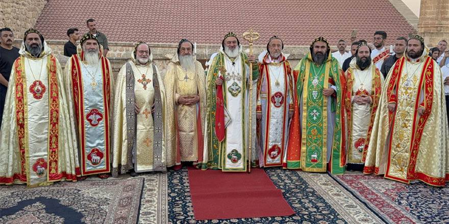 Mor Gabriel Şahro Ayinine Süryani Patriği Moran Mor İğnatius II. Afrem’de katıldı 