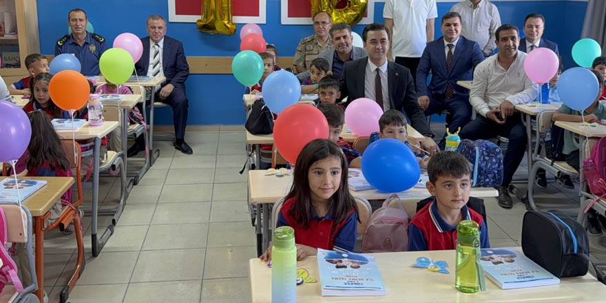 Midyat’ta 2025-2026 Eğitim Öğretim Yılı Coşkuyla Başladı 