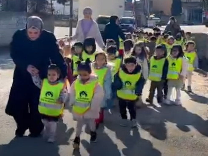 Minik Kalplerden Miraç Kandili’nde Anlamlı Paylaşım